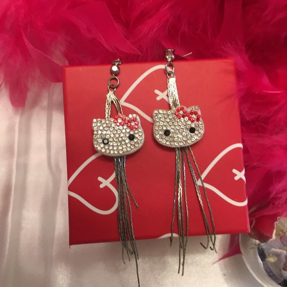 GORGEOUS black glitter heels and matching earings with hello kitty crystals! - Picture 11 of 15